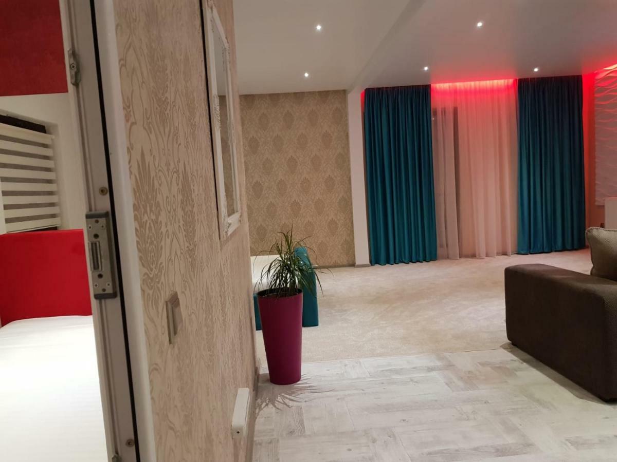Art Boutique Central Zsilvásárhely Kültér fotó